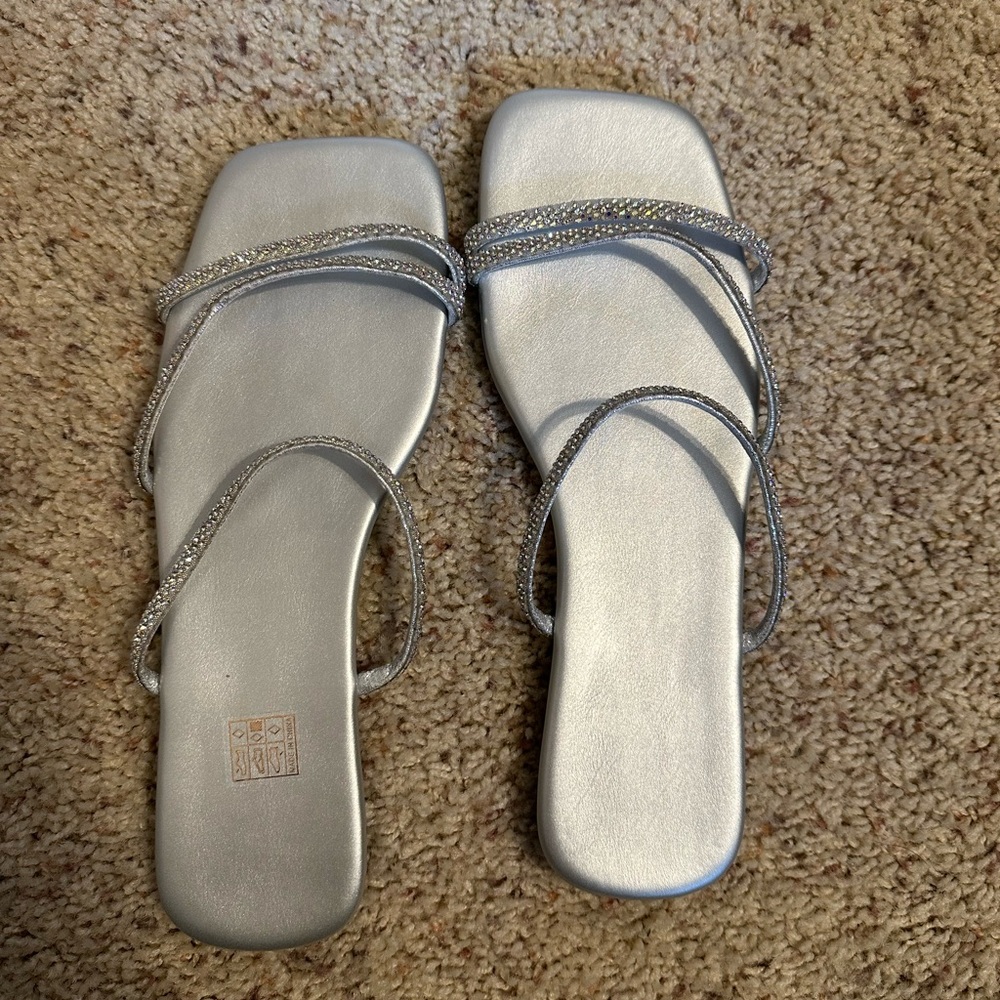 Size 7.5 sandals